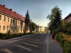 улица в Полесске, вдали здание новой школы.