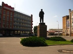 Советская гостиница и памятник Ленину.