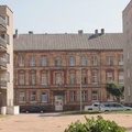 Немецкий дом и советские пятиэтажки.