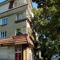 Дом с магазином на углу ул. Чернышевского и Маяковского.