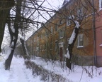 Дом на ул. Вали Котика (около пересечения с ул. Коммунальной).