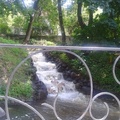 Красивый ручей-водопад на пр. Мира.
