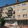 Балкон с цветами на Советском проспекте.